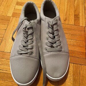 Brand new women's sneakers